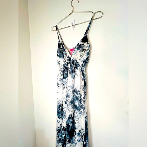 She’s Cool Blue & Grey Floral Pattern with White Adjustable Strap Maxi Dress - Picture 4 of 9